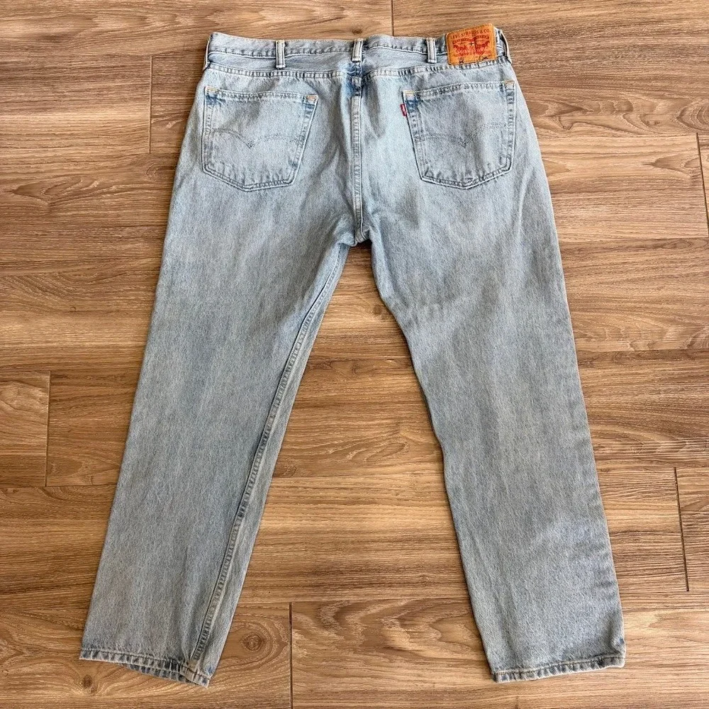 Levis 502 Regular Taper Jeans Mens 38x30 Light Wash Blue Denim Pants